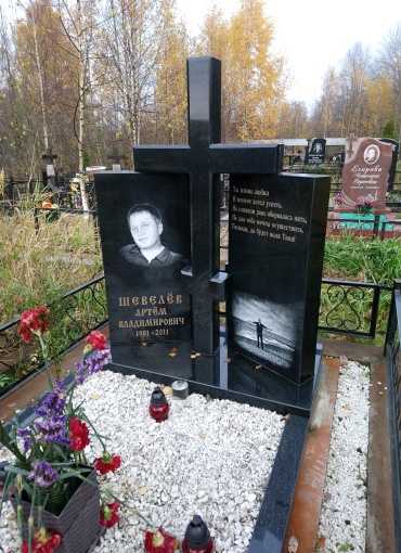 Эксклюзивный памятник из гранита ЭП-9